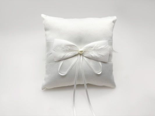 Engelsrufer Ringkissen Love Stories Cremeweiß Satinband Schleife 15x15 cm